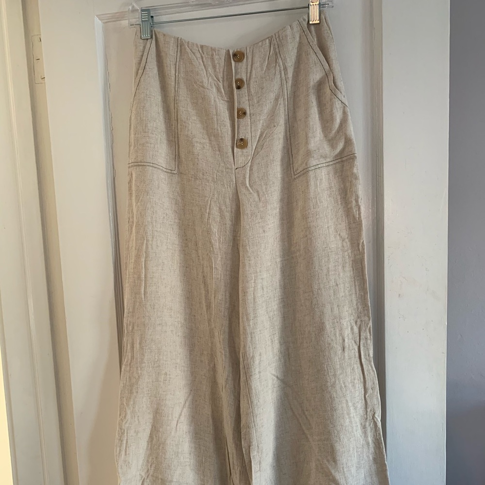 Wide leg beige linen pant with button front